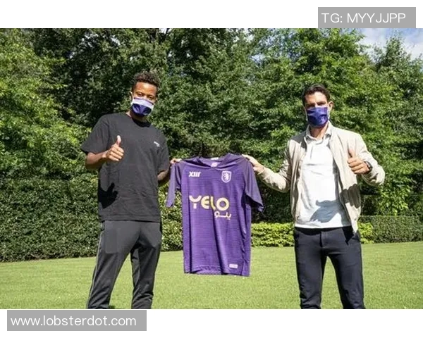 日本足球明星经纪人揭秘如何打造球员职业生涯与市场价值的成功之路